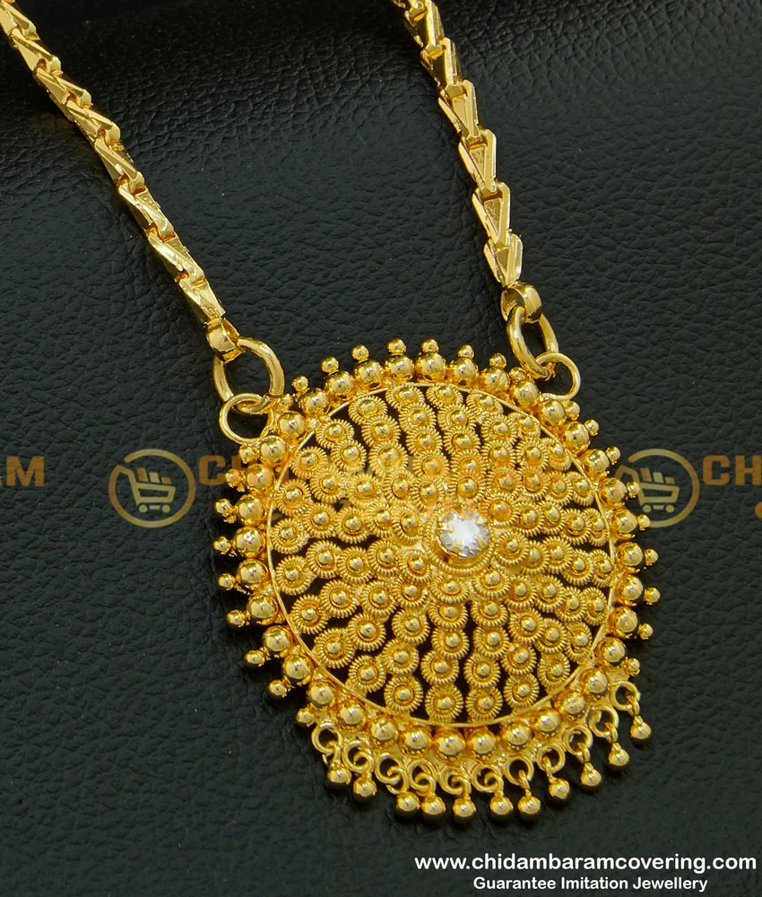 Gold chain with big 2024 pendant designs